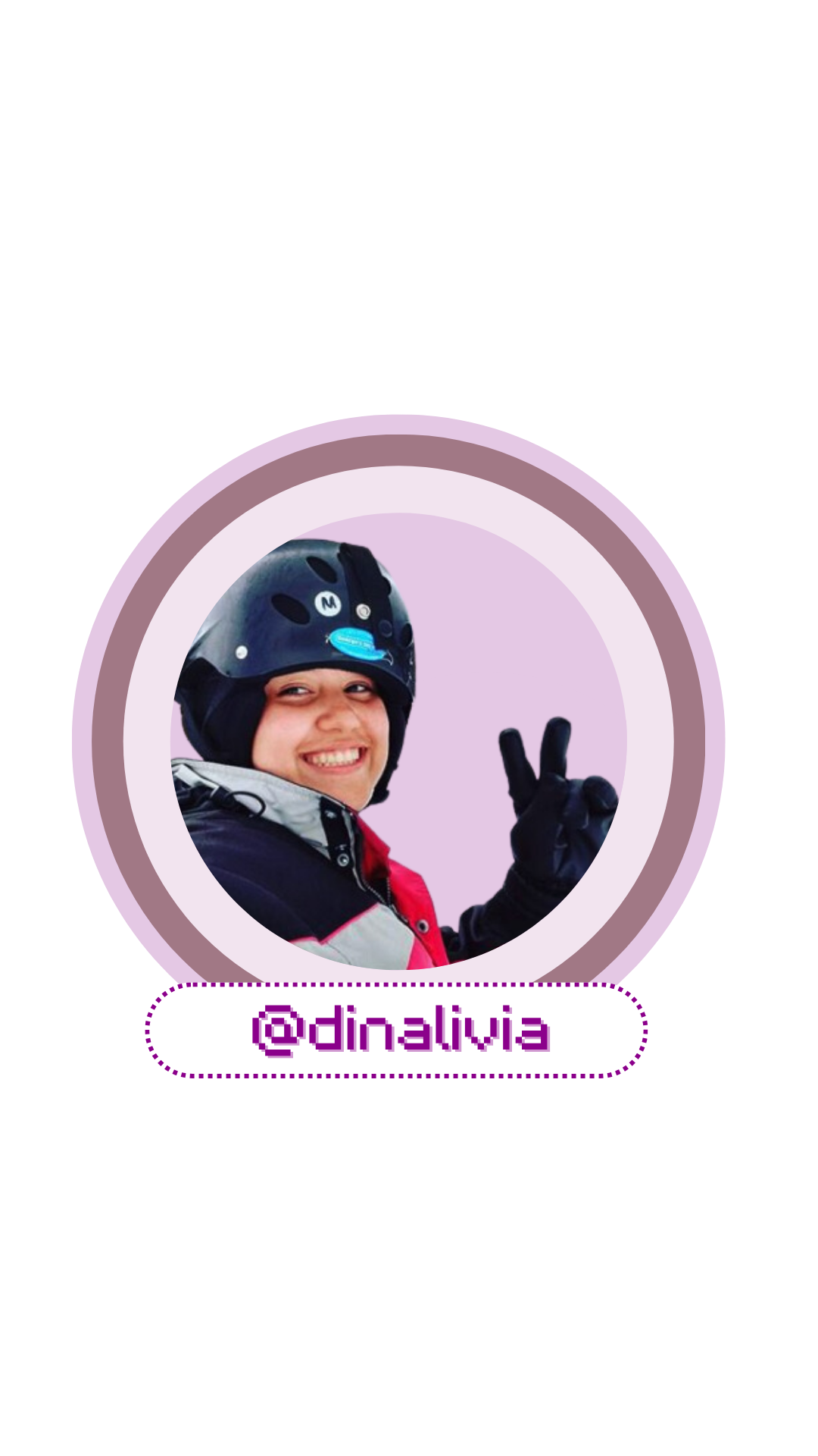  Ícone circular, em roxo, semelhante a logo da Cumbuca Dev. No centro a imagem de uma mulher, em trajes de neve: capacete, luvas e macacão. Abaixo da foto, em roxo, o user do GitHub “@dinalivia”.